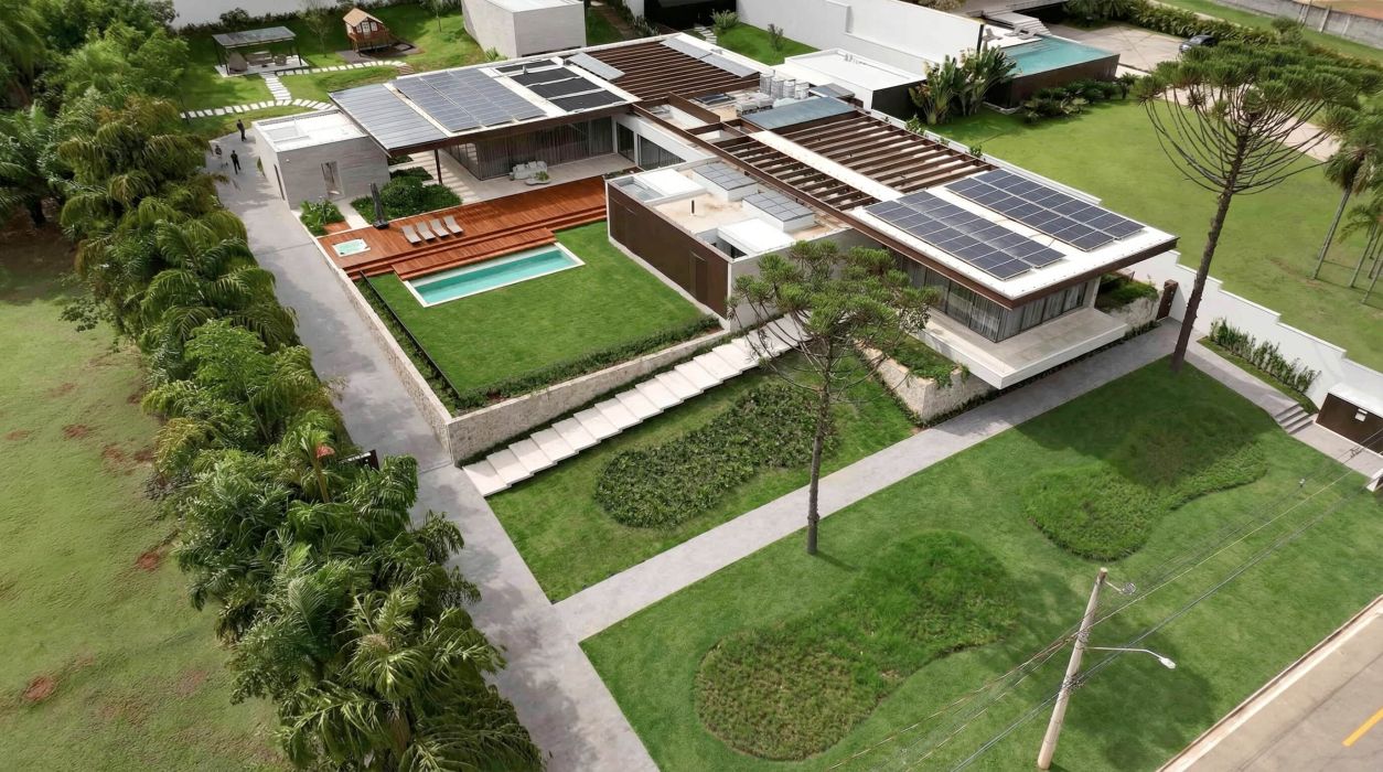 Residências de alto padrão sustentáveis: o novo conceito de luxo